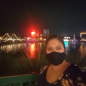 Meet your Posher, Luz